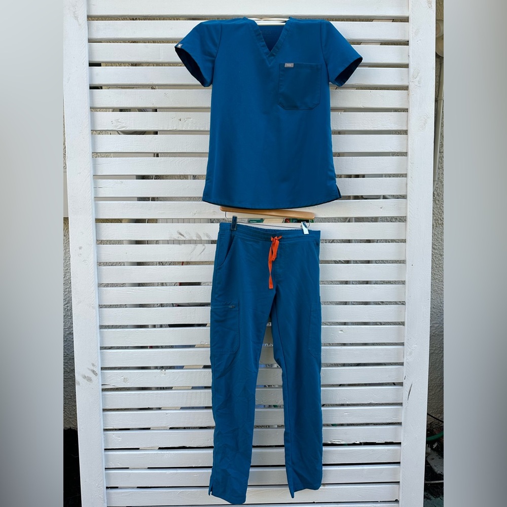 Figs Alps Blue - XS Top, XS Bottom